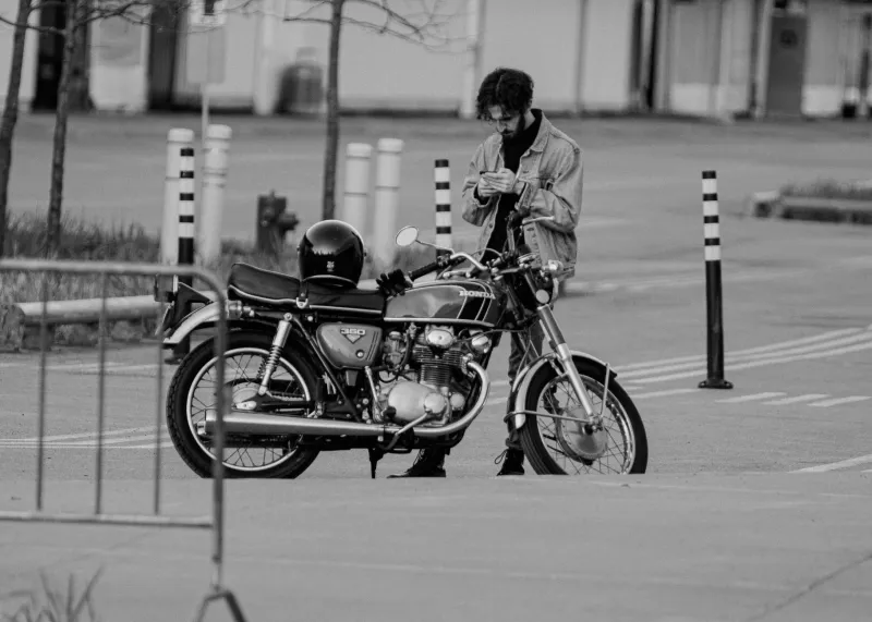Two Wheels, Zero Gridlock: The Case for Riding a Classic Bike to Work Every Day
